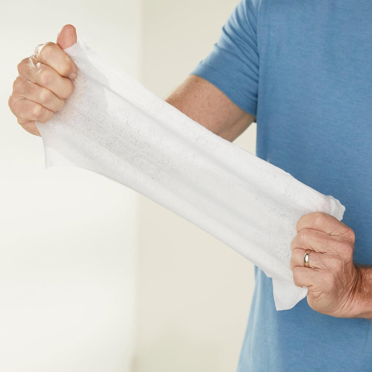 McKesson Disposable Wipe 12 Pack, 600 Washcloths - Large Adult Body and Incontinence Washcloths with Aloe and Vitamin E, Alcohol-Free, 50 Wipes Per Pack